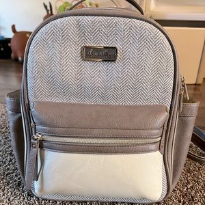 Itsy ritzy diaper bag